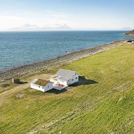 펜션 Five-bedroom Holiday In Nord-lenangen Nord-Lenangen