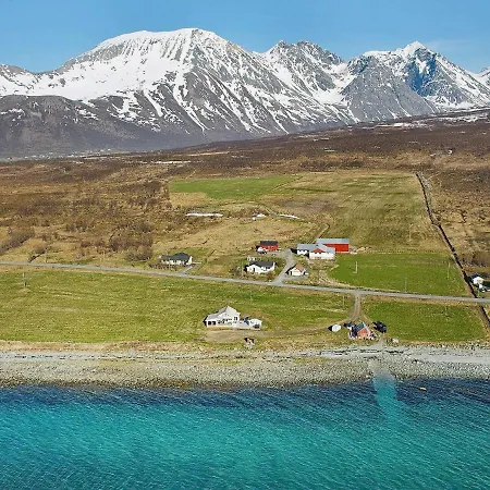 Feriehus Five-bedroom Holiday In Nord-lenangen *
