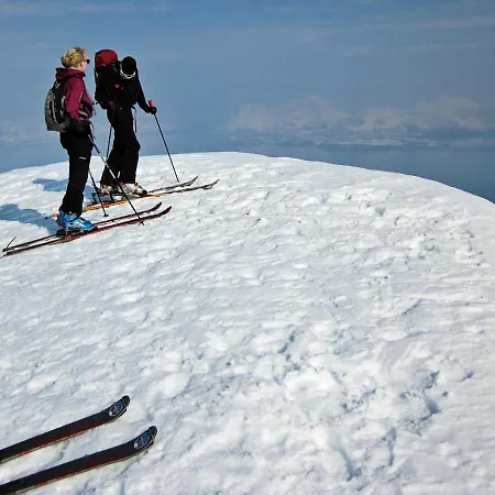 Five-bedroom Holiday In Nord-lenangen Nord-Lenangen